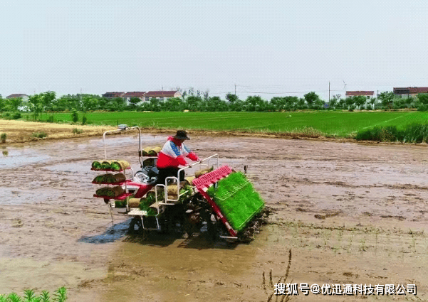 智能農(nóng)機-AD300插秧機自動駕駛系統(tǒng):插秧機